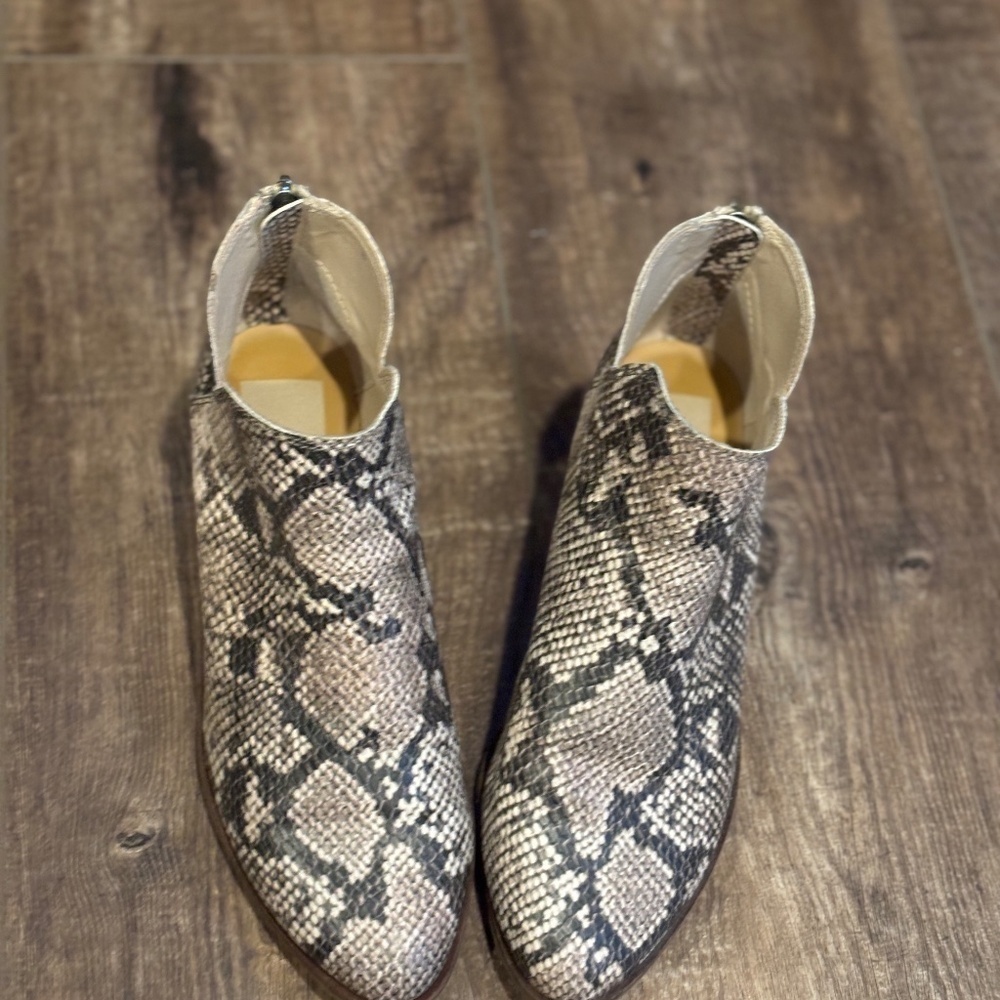 Dolce Vita Karsen Snakeskin Python Bootie Ankle Boots Women's Size 8 - Picture 3 of 13